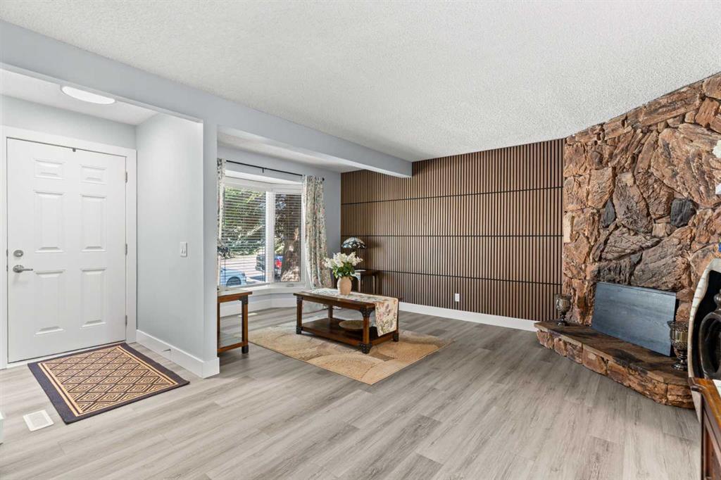 Picture of 15, 6103 Madigan Drive NE, Calgary Real Estate Listing