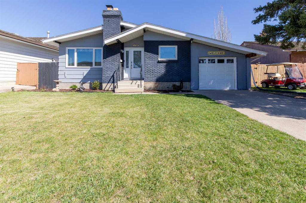 Picture of 1047 Lakemount Boulevard S, Lethbridge Real Estate Listing