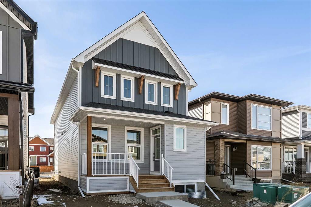 Picture of 1133 Chinook Gate Bay SW, Airdrie Real Estate Listing
