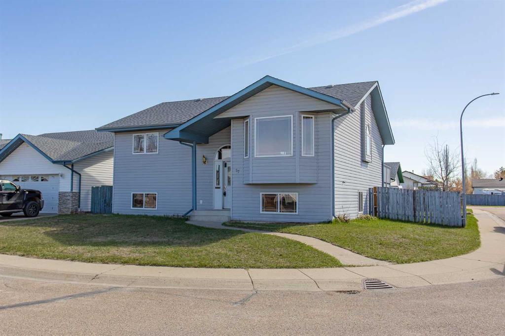 Picture of 57 Spring Close , Blackfalds Real Estate Listing