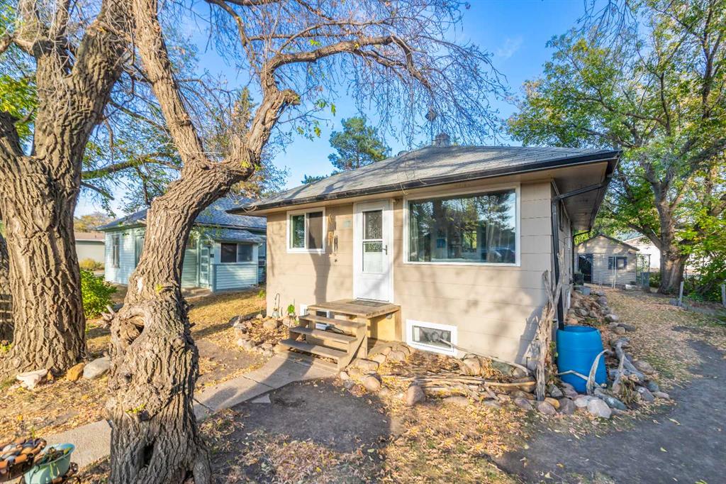 Picture of 117 2 Street W, Lashburn Real Estate Listing