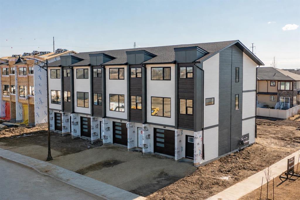 Picture of 63 Lavelle Close , Red Deer Real Estate Listing