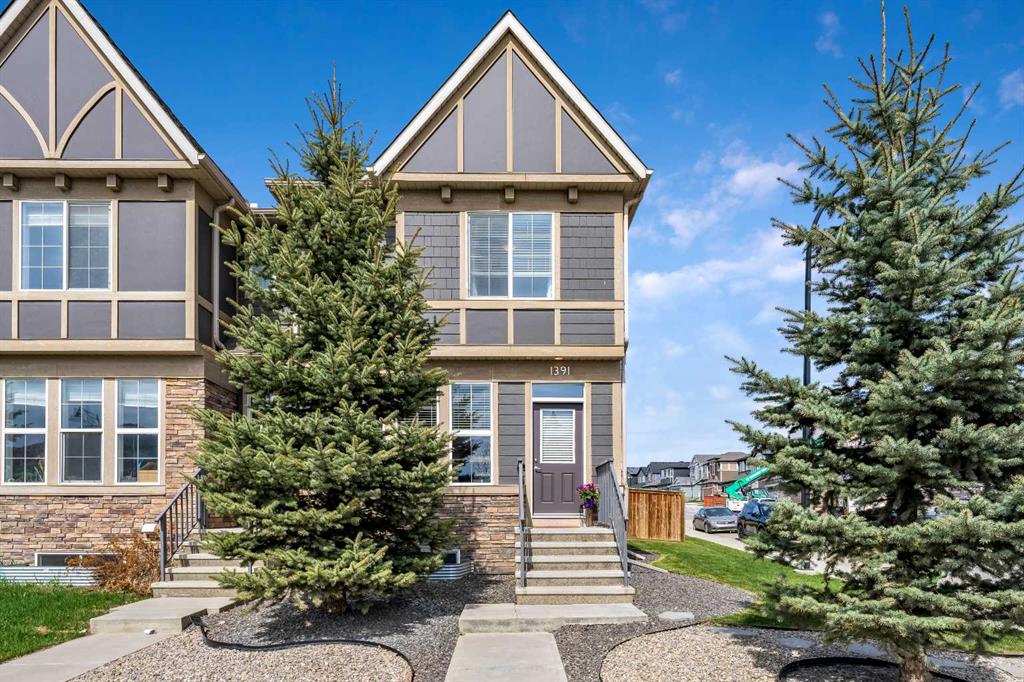 Picture of 1391 Legacy Circle SE, Calgary Real Estate Listing