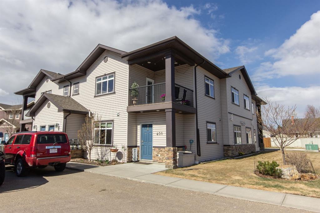 Picture of 405, 639 Oak Street , Springbrook Real Estate Listing