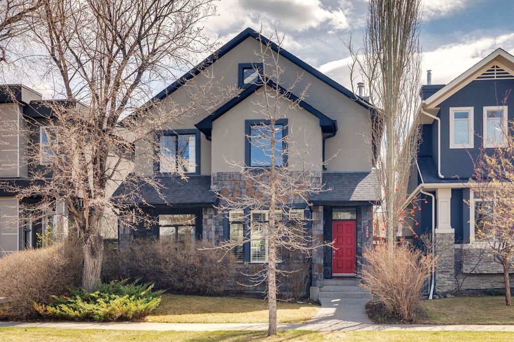 Picture of 2405 Bowness Road NW, Calgary Real Estate Listing