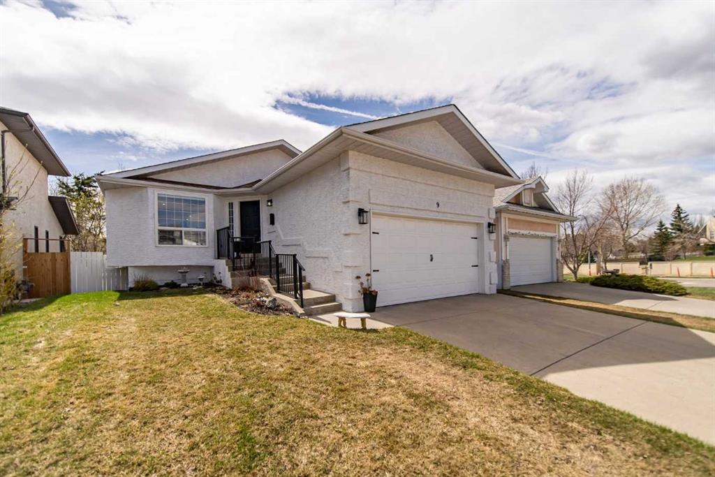 Picture of 9 Scripps Landing NW, Calgary Real Estate Listing