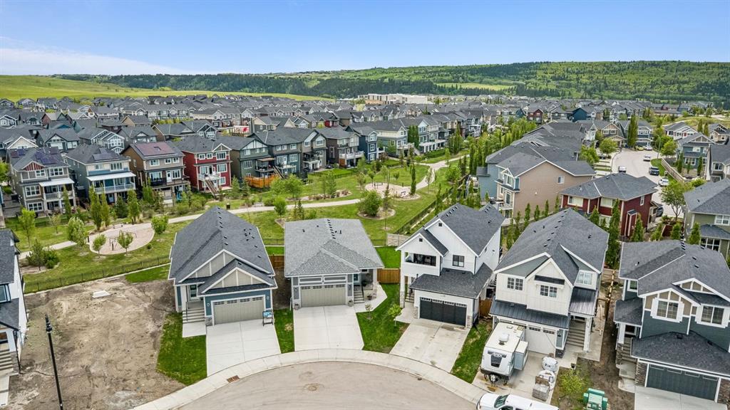 Picture of 80 Sunrise Heath , Cochrane Real Estate Listing