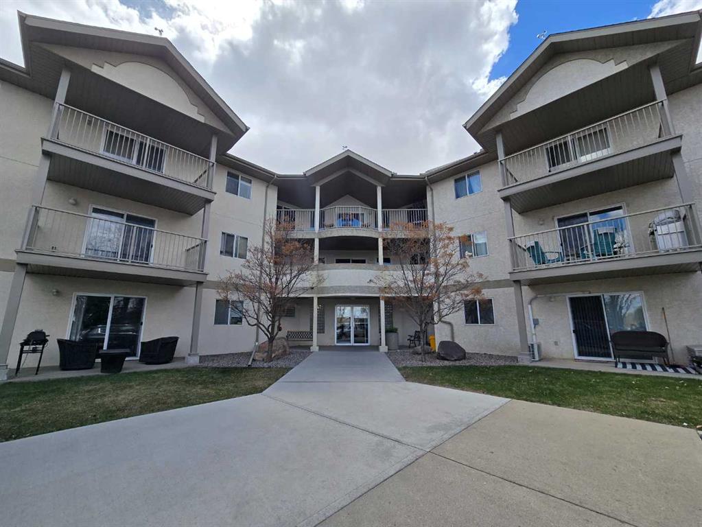 Picture of 312, 485 Red Crow Boulevard W, Lethbridge Real Estate Listing