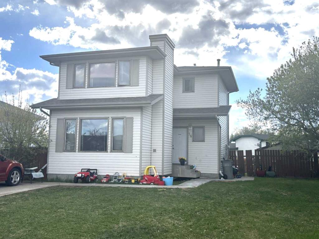 Picture of 16 WOOD Drive , Whitecourt Real Estate Listing