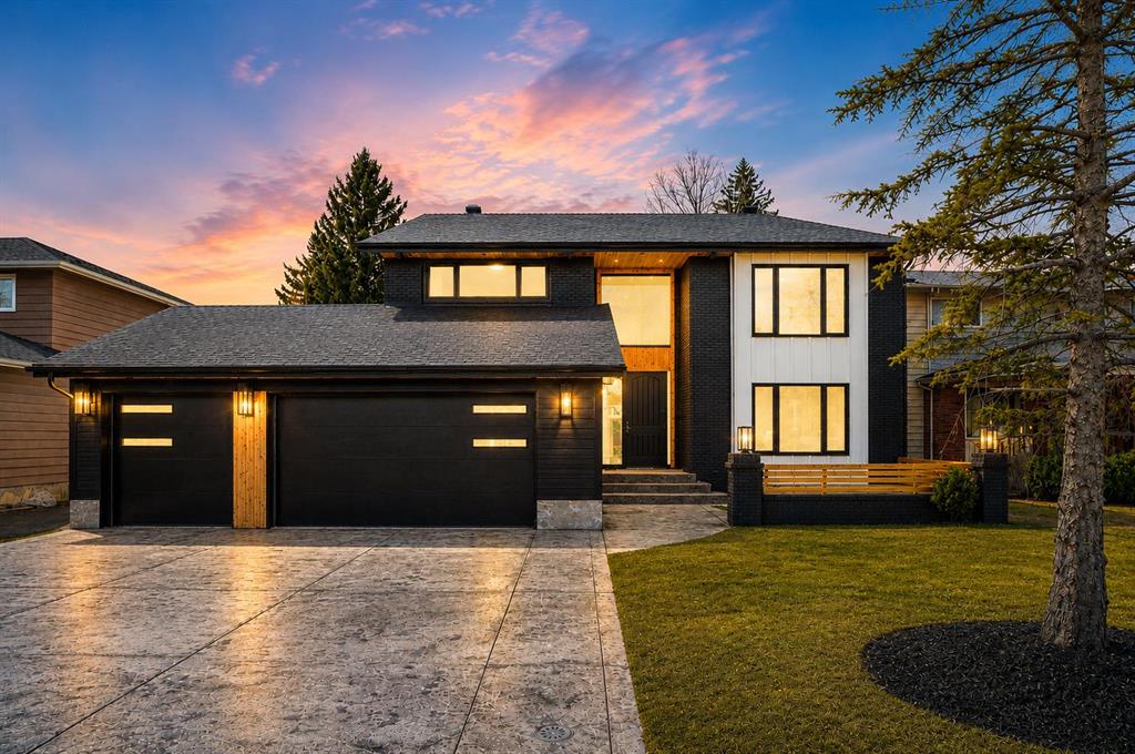 Picture of 119 Canterville Road SW, Calgary Real Estate Listing