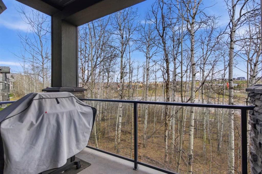Picture of 228, 35 Aspenmont Heights SW, Calgary Real Estate Listing