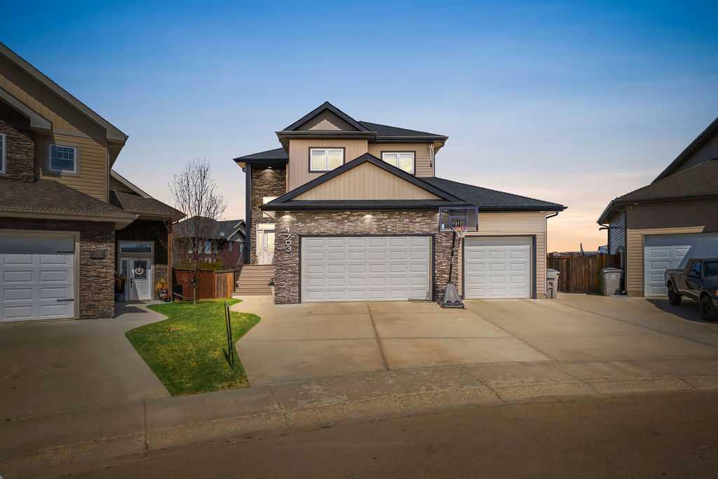 Picture of 1703 56 Avenue , Lloydminster Real Estate Listing