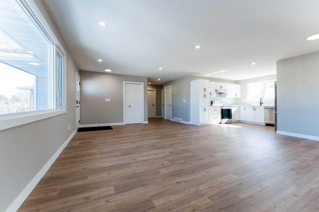 Picture of 25 Osborne Street , Red Deer Real Estate Listing