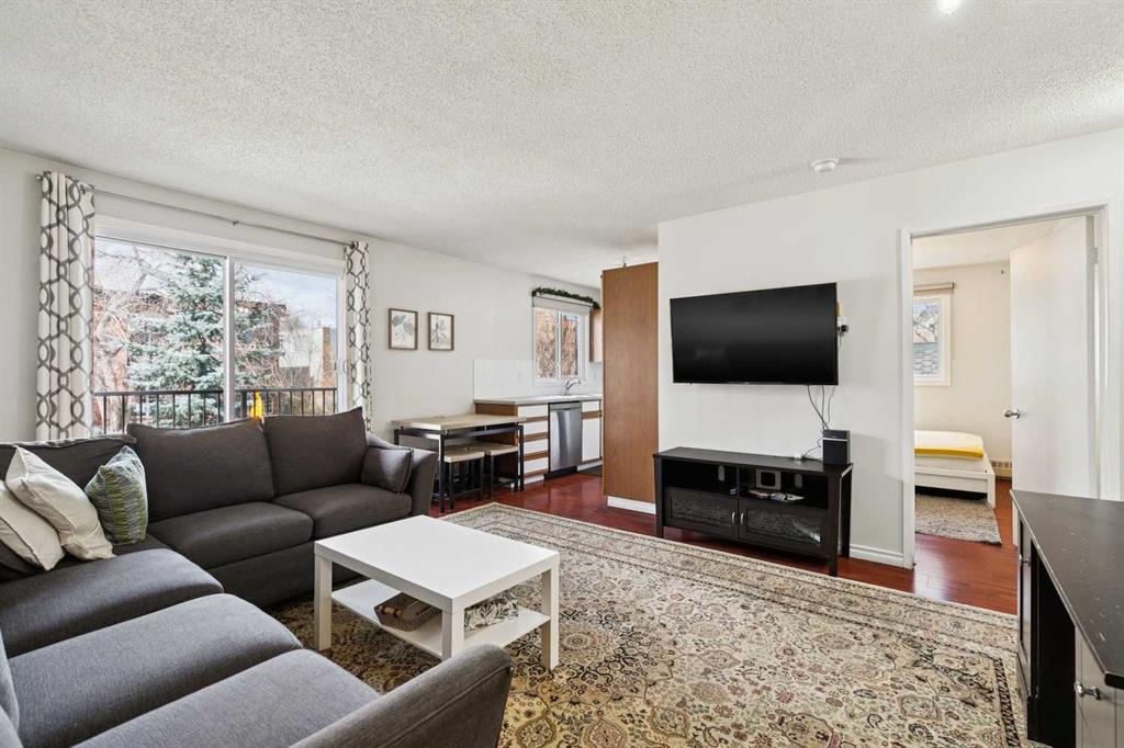 Picture of 101, 2508 17 Street SW, Calgary Real Estate Listing