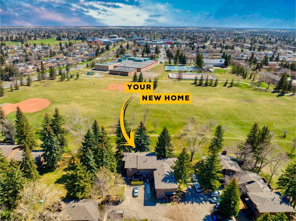 Picture of 44, 336 Rundlehill Drive NE, Calgary Real Estate Listing
