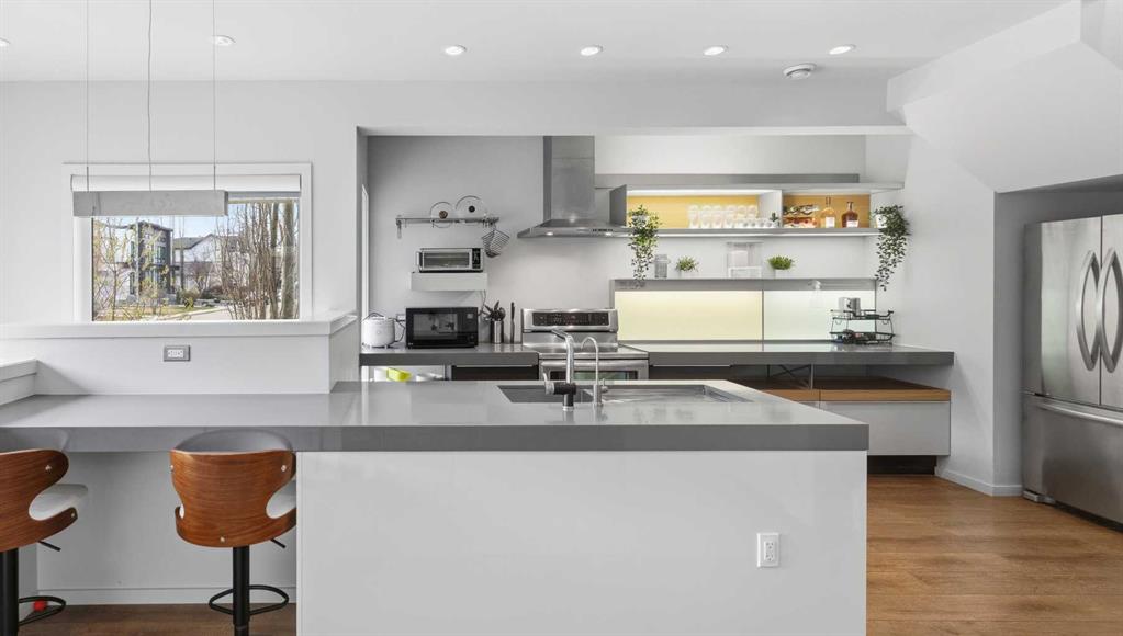 Picture of 158 23 Avenue NW, Calgary Real Estate Listing
