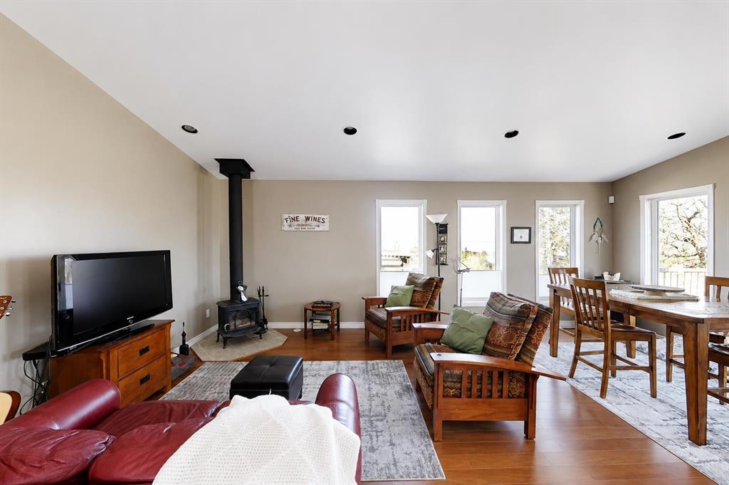 Picture of 22 9 Street , Canyon Creek Real Estate Listing