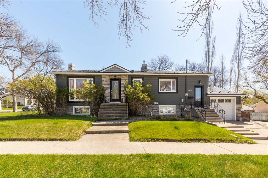 Picture of 1902 7 Avenue S, Lethbridge Real Estate Listing