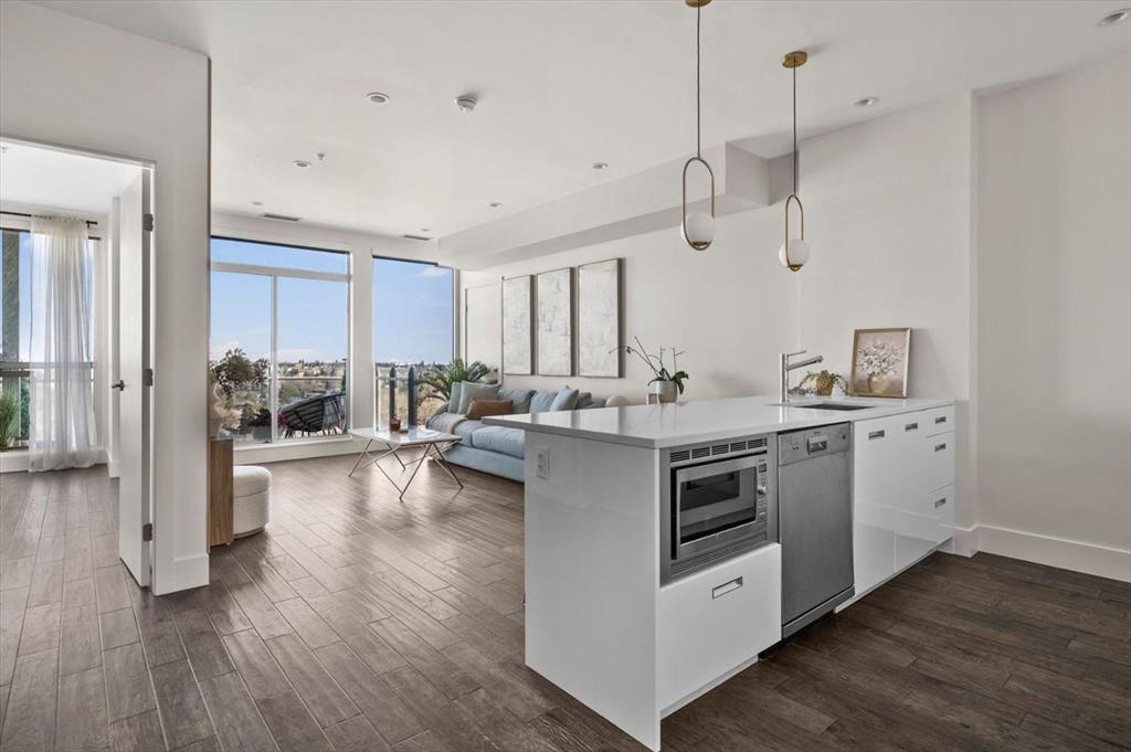 Picture of 806, 2505 17 Avenue SW, Calgary Real Estate Listing