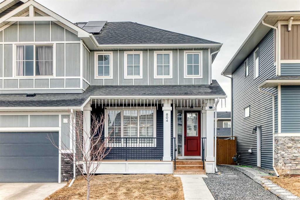 Picture of 804 Lawthorn Way SE, Airdrie Real Estate Listing