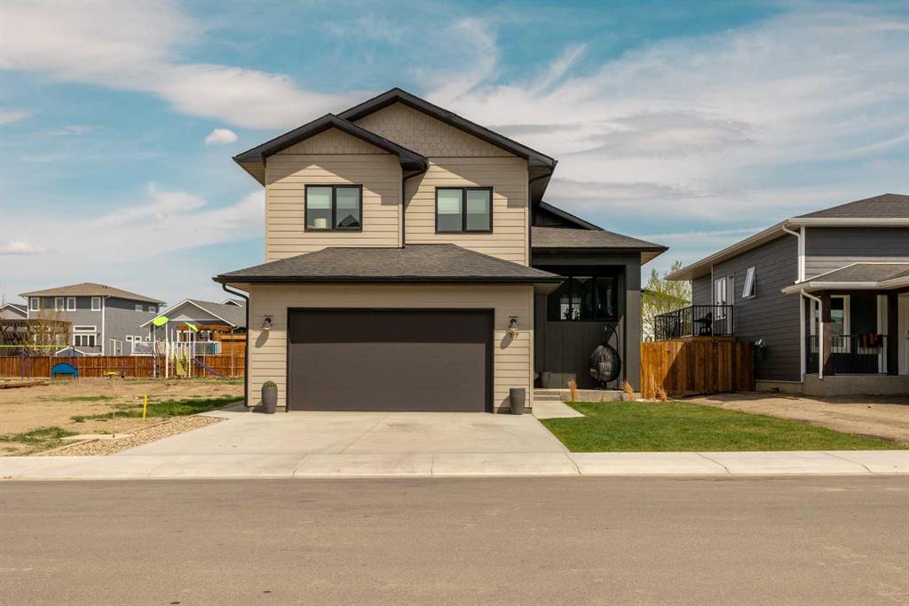 Picture of 17 Sage Brush Court , Taber Real Estate Listing