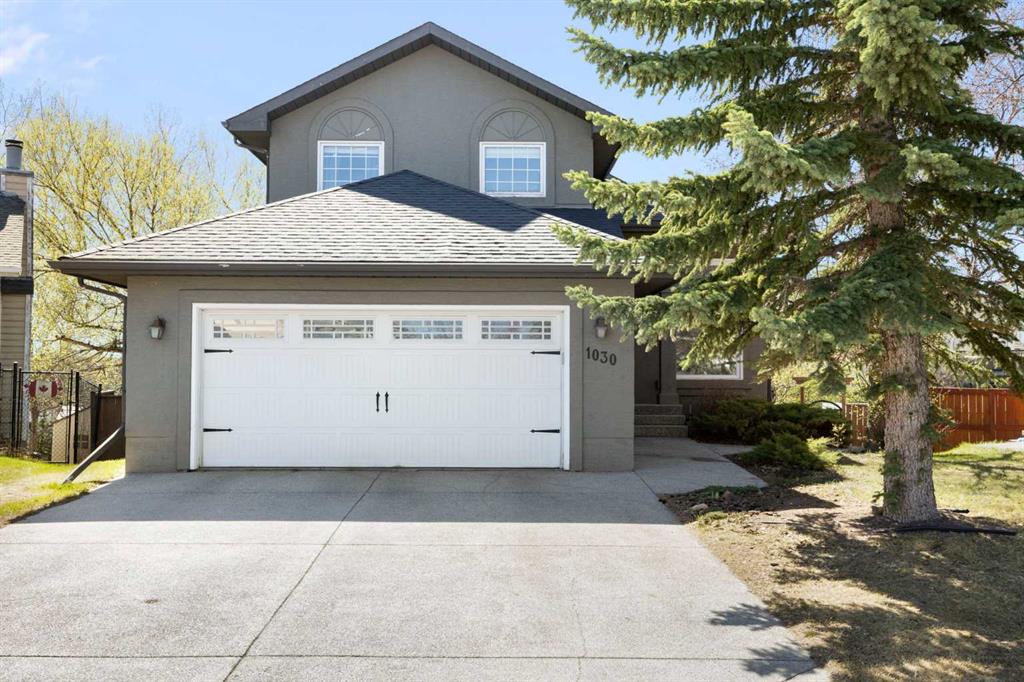 Picture of 1030 Mckenzie Lake Bay SE, Calgary Real Estate Listing
