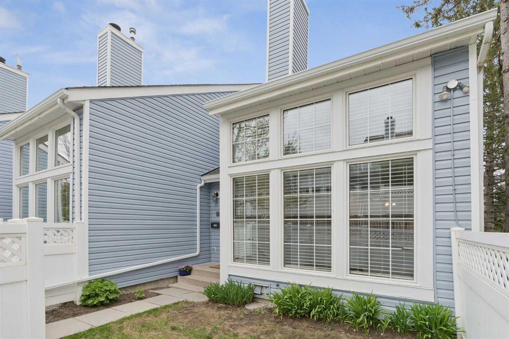 Picture of 38, 28 Berwick Crescent NW, Calgary Real Estate Listing