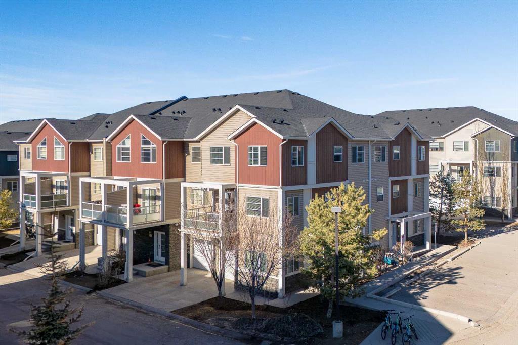 Picture of 405 Redstone View NE, Calgary Real Estate Listing