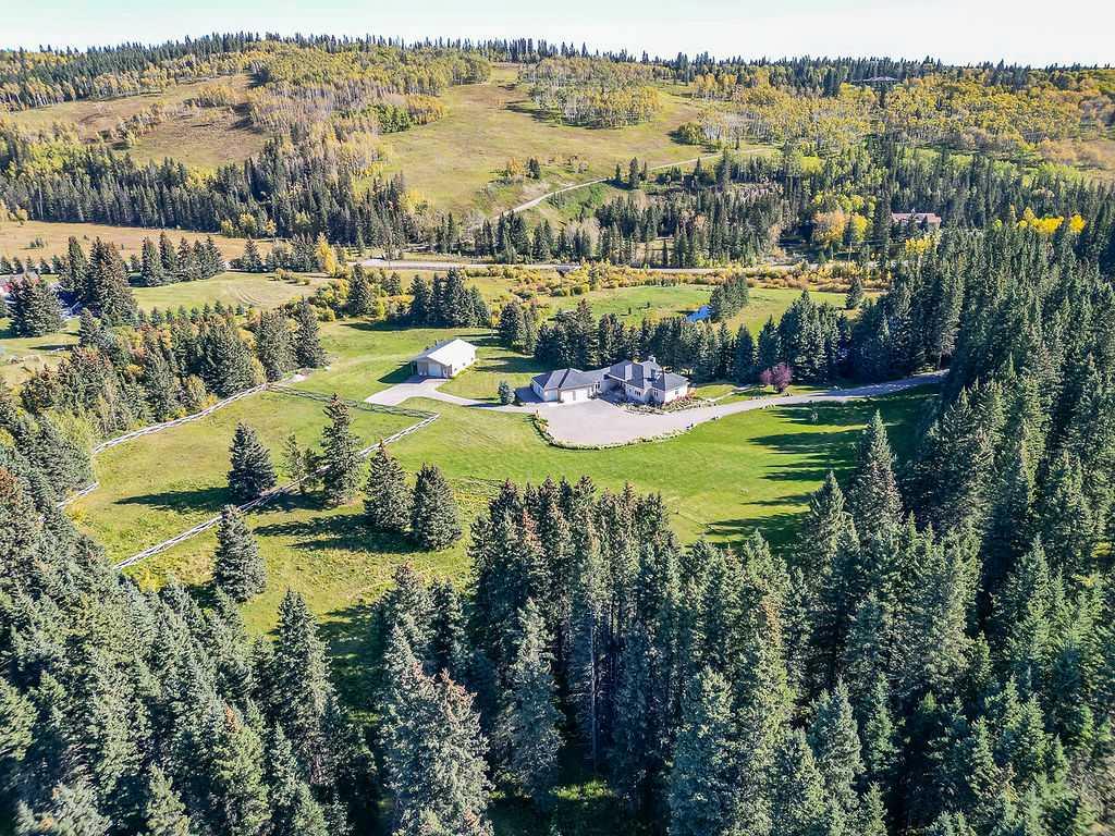 Picture of 272121 Coalmine Road W, Rural Foothills County Real Estate Listing
