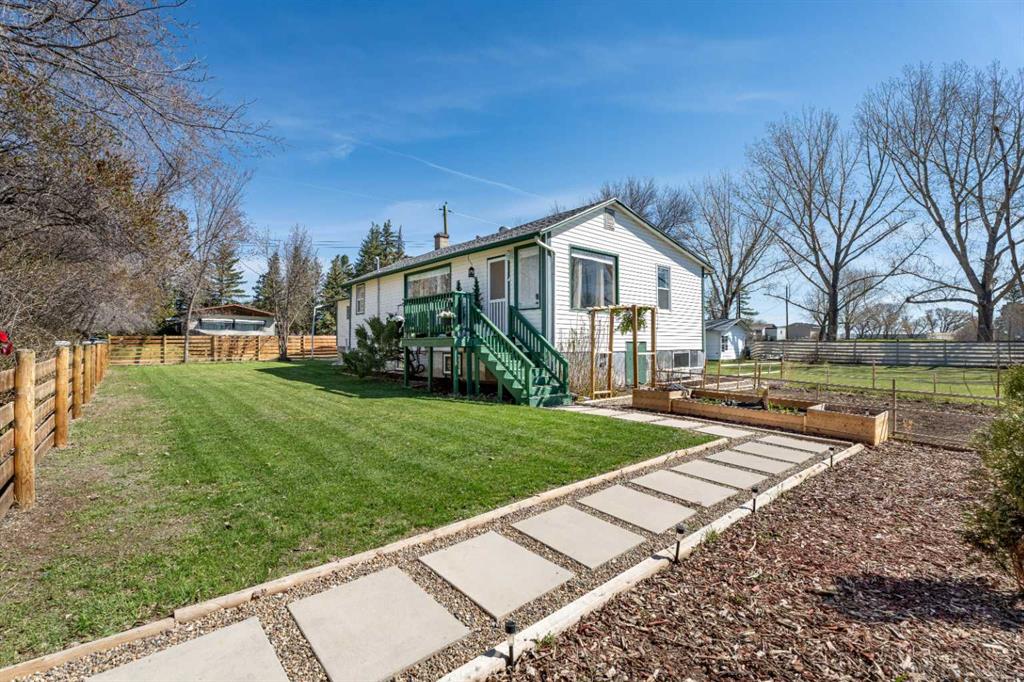 Picture of 606 4 Street , Bassano Real Estate Listing