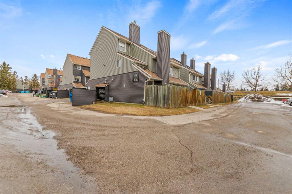 Picture of 129, 46 Glamis Green SW, Calgary Real Estate Listing