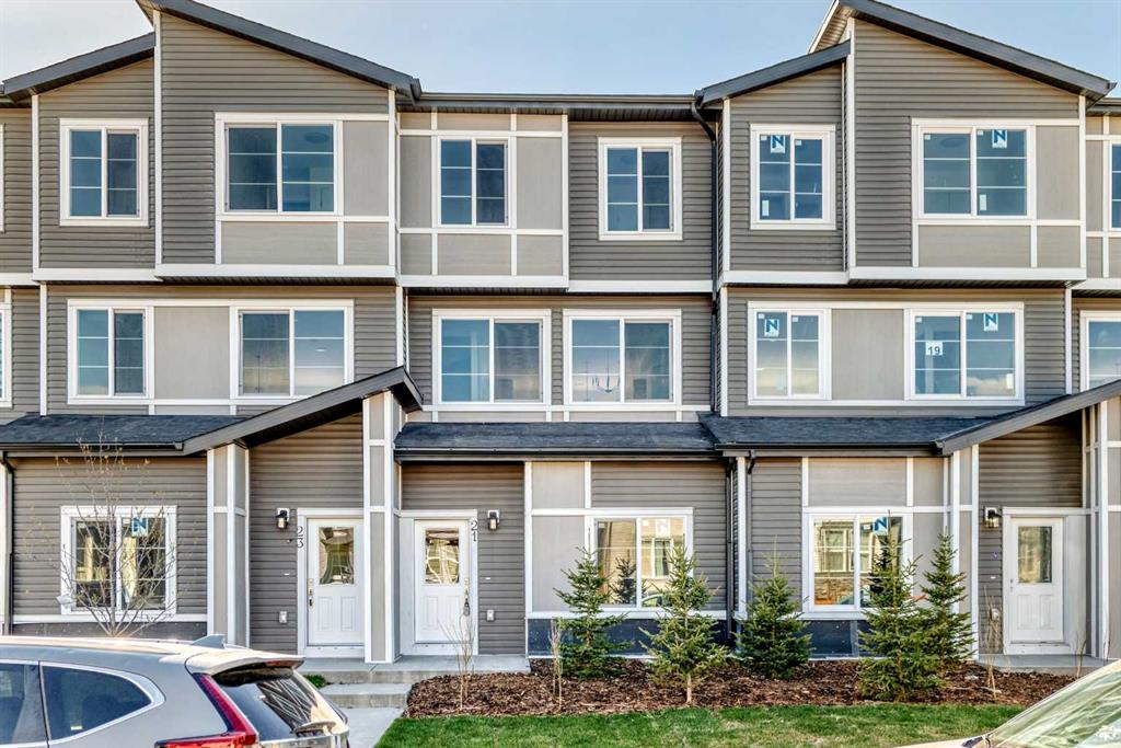 Picture of 21 Cornergate Place NE, Calgary Real Estate Listing