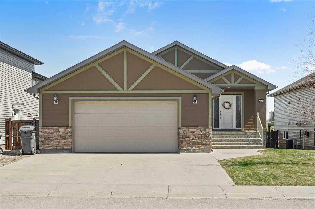 Picture of 4213 Sundance Drive , Coalhurst Real Estate Listing