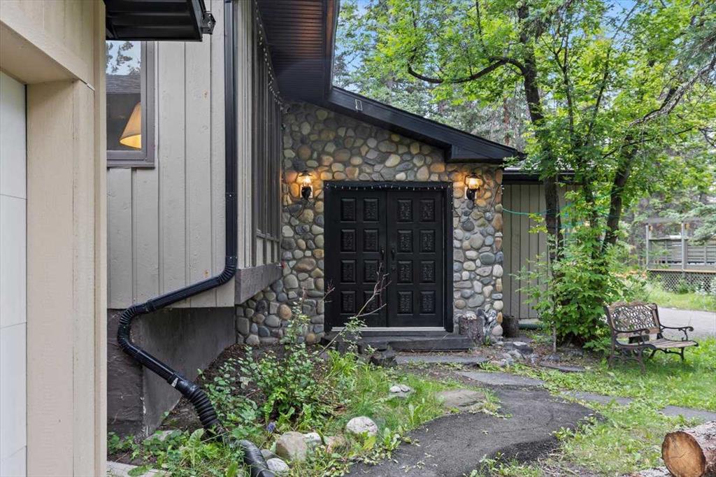 Picture of 51 Redwood meadows Drive , Rural Rocky View County Real Estate Listing