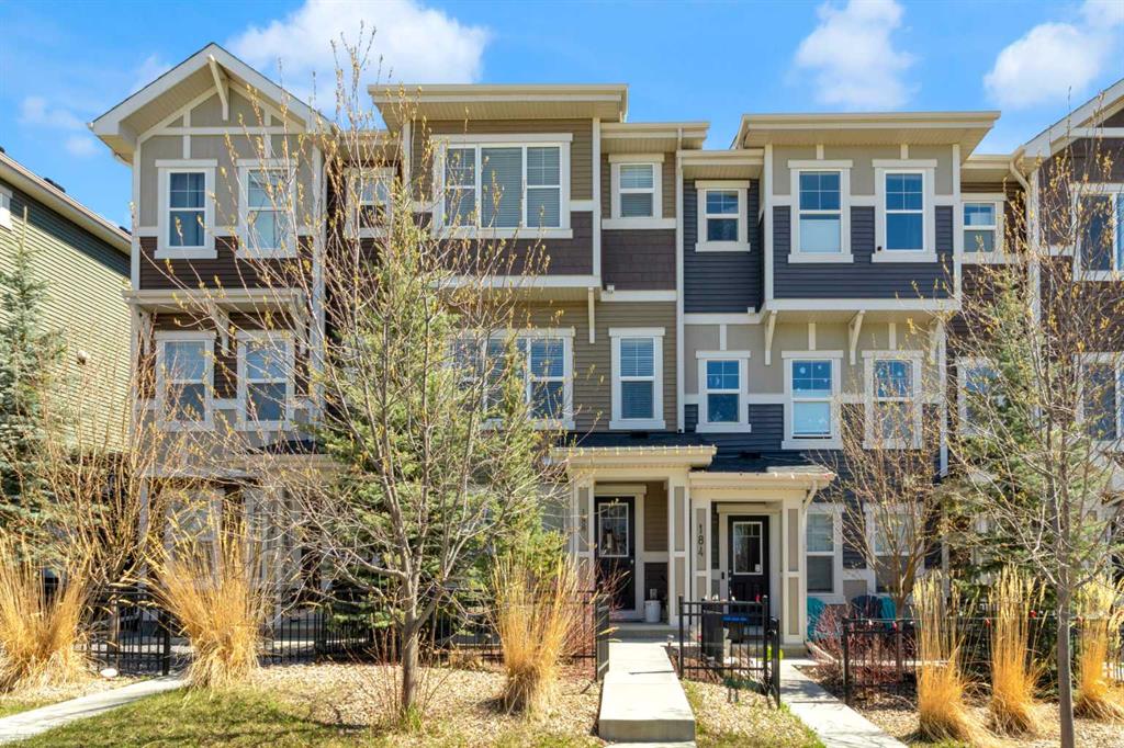 Picture of 188 Sundown Road , Cochrane Real Estate Listing