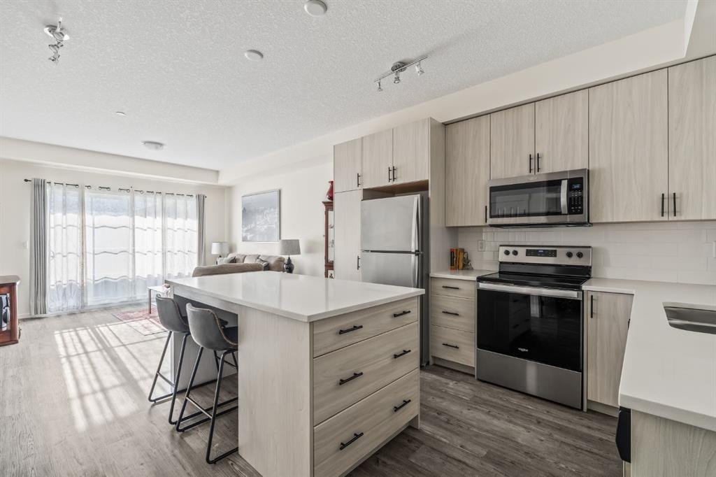 Picture of 6302, 151 Legacy Main Street SE, Calgary Real Estate Listing