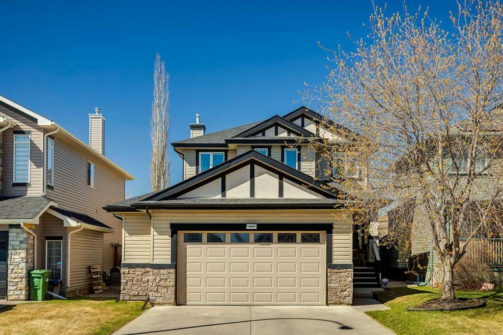 Picture of 444 Royal Oak Circle NW, Calgary Real Estate Listing