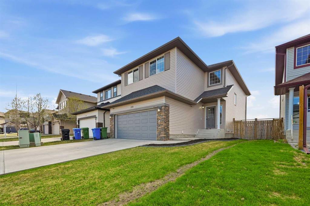 Picture of 115 Everwoods Park SW, Calgary Real Estate Listing