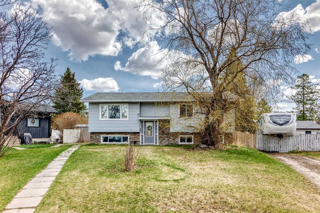 Picture of 3 Shannon Close , Olds Real Estate Listing