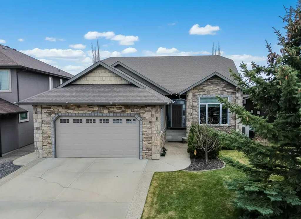 Picture of 40 Oakwood Close , Red Deer Real Estate Listing