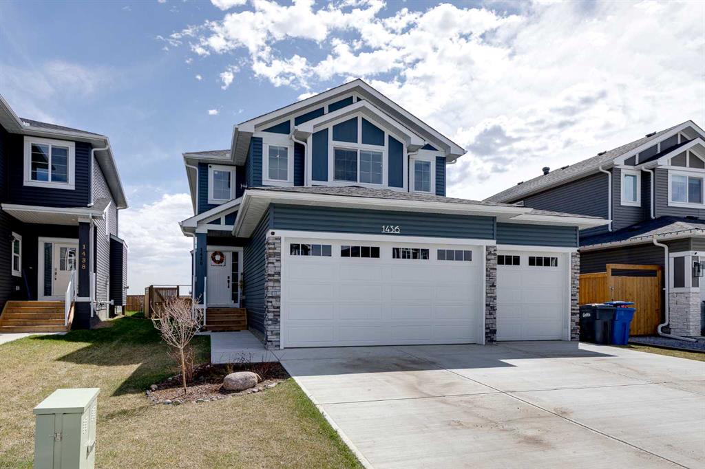 Picture of 1436 Scarlett Ranch Boulevard , Carstairs Real Estate Listing