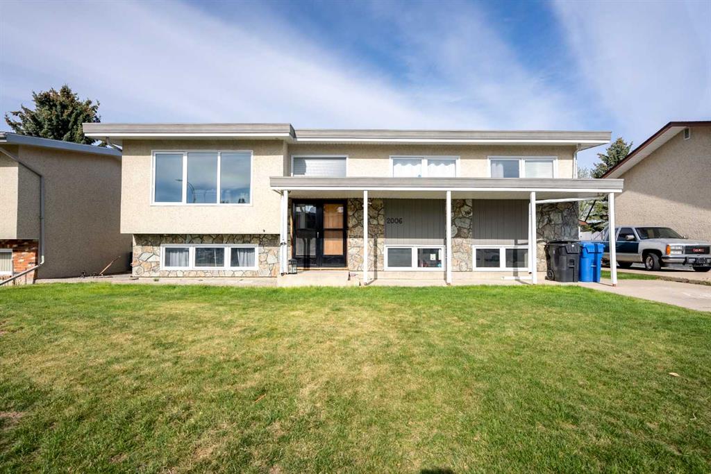 Picture of 2006 20 Street N, Lethbridge Real Estate Listing