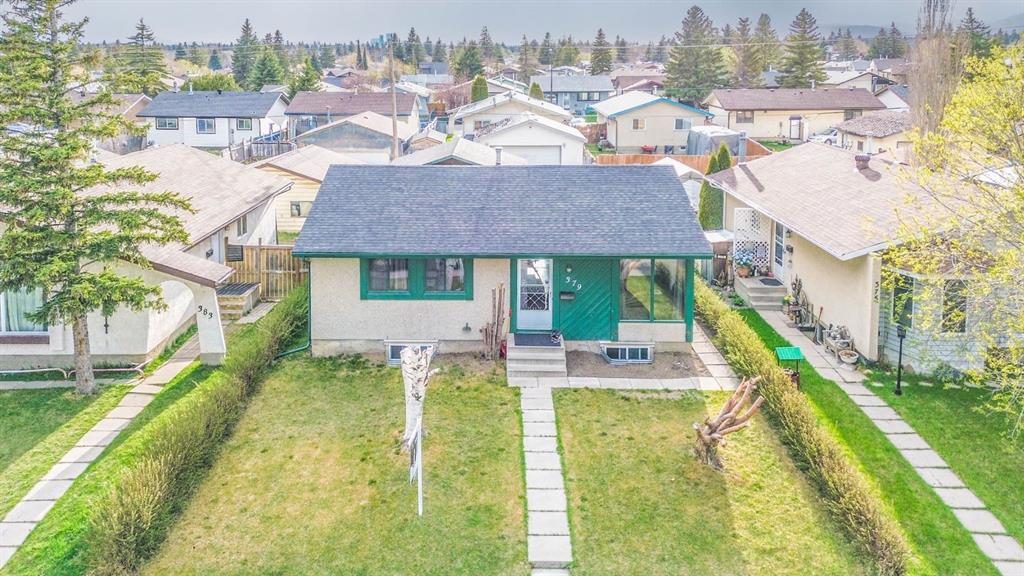 Picture of 379 Maitland Crescent NE, Calgary Real Estate Listing