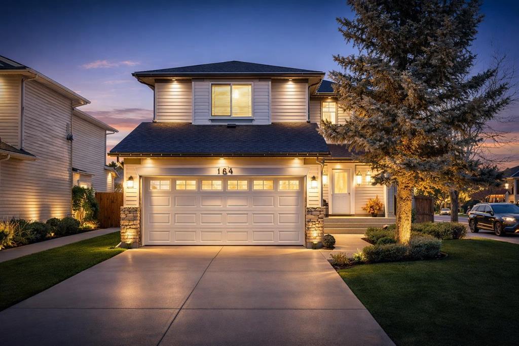 Picture of 164 West Lakeview Circle , Chestermere Real Estate Listing