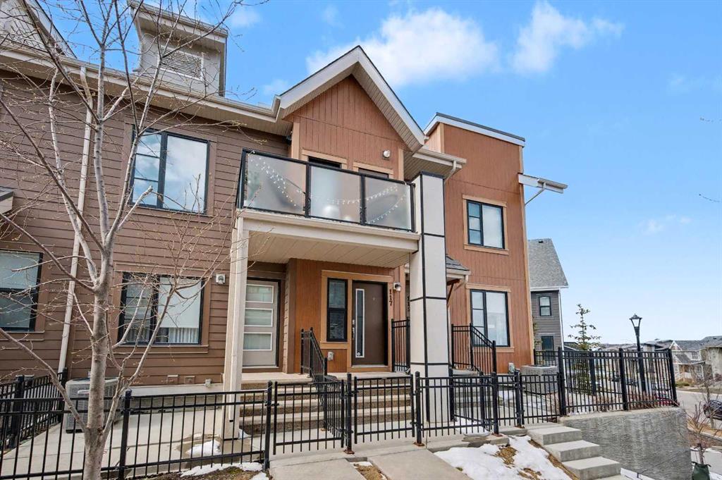 Picture of 117 Livingston Common NE, Calgary Real Estate Listing