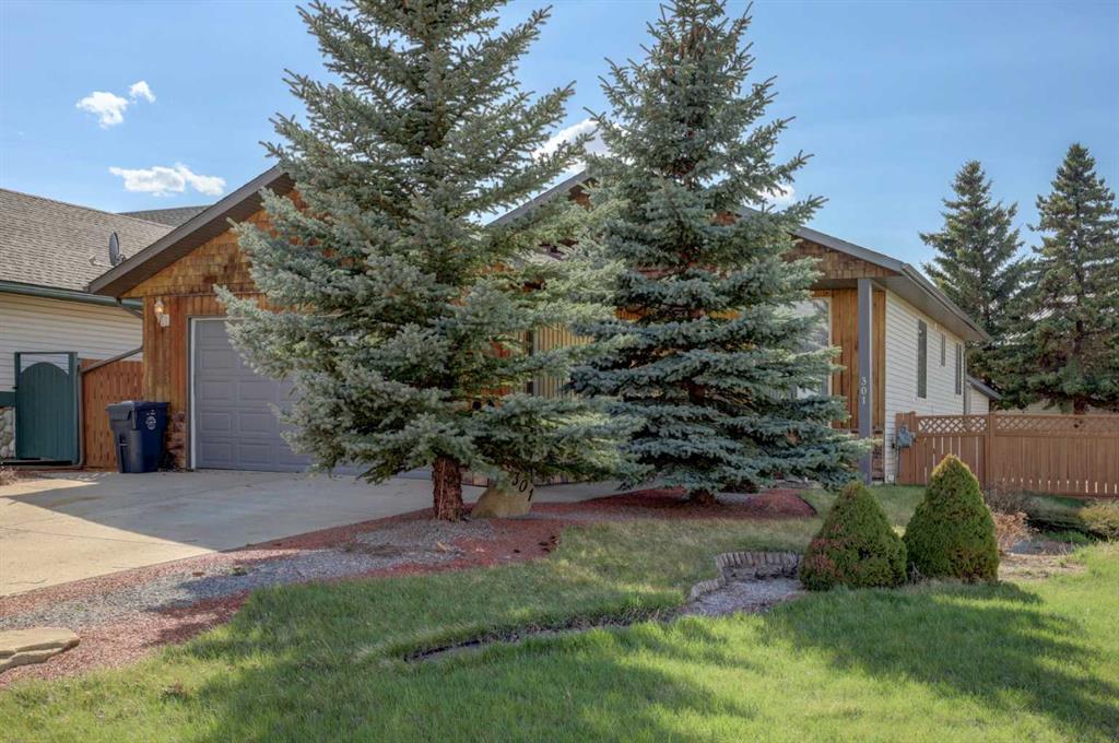 Picture of 301 9 Street , Beiseker Real Estate Listing