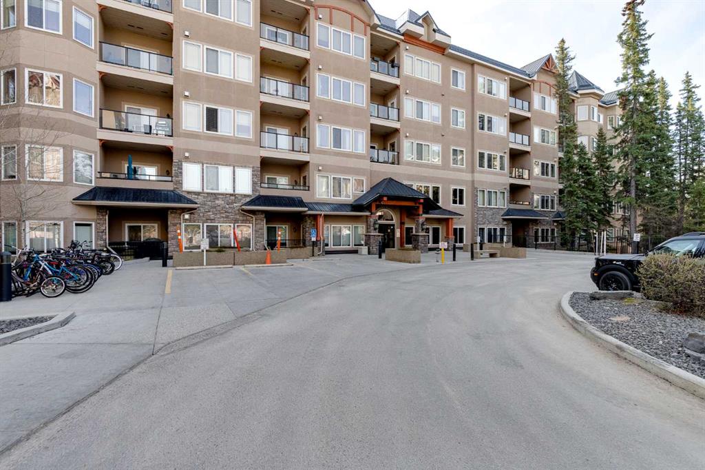 Picture of 427, 20 Discovery Ridge Close SW, Calgary Real Estate Listing