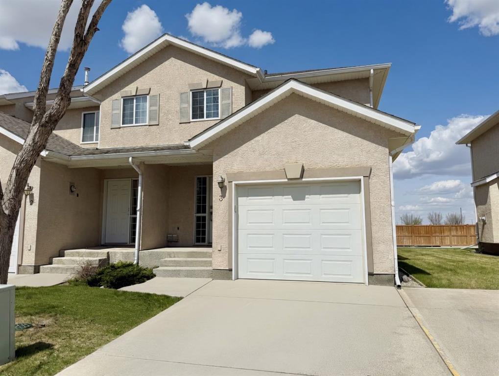 Picture of 3, 545 Highlands Boulevard W, Lethbridge Real Estate Listing