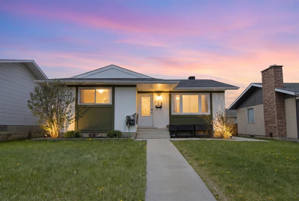 Picture of 124 Maitland Drive NE, Calgary Real Estate Listing