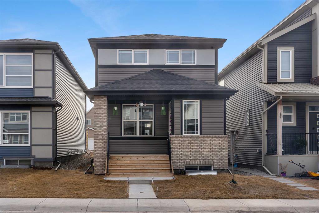 Picture of 521 chinook winds Gardens SW, Airdrie Real Estate Listing